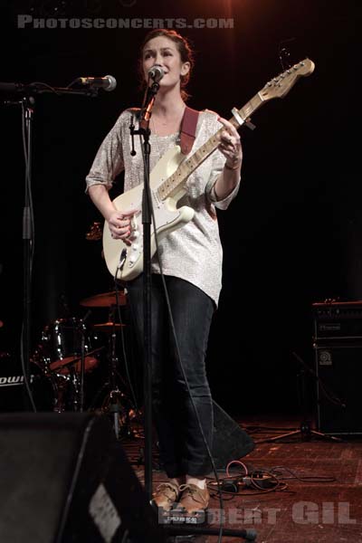 MINA TINDLE - 2011-10-13 - PARIS - Le Trianon - 